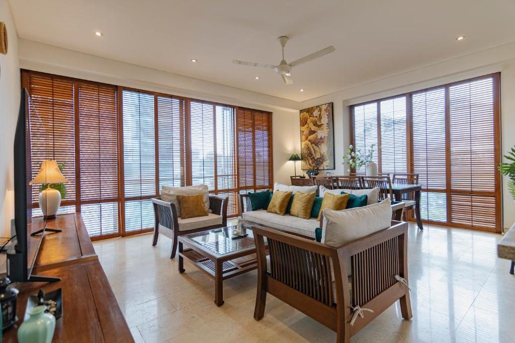 Tracy AVALON TOWER – Ho Chi Minh City
